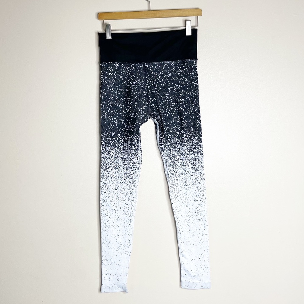 Athleta ombre workout pants